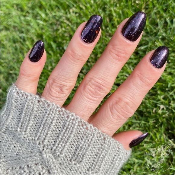 *Exclusive* Color Street: Plum As You Are | Purple Blackberry Glitter Fall Dark - Picture 5 of 15